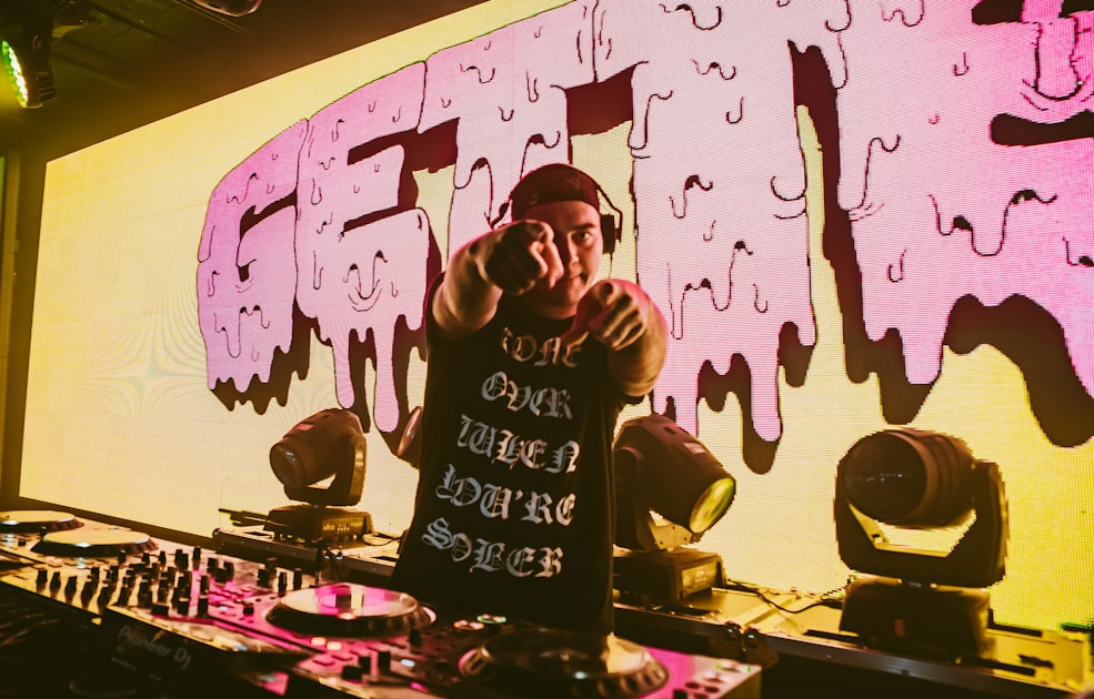 Top Tips for Aspiring DJs